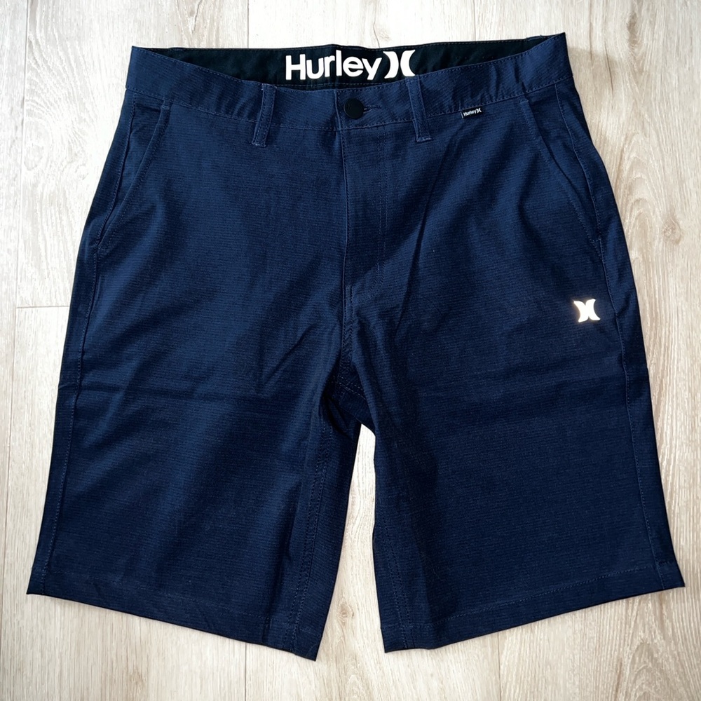 Size 32 Men’s Hurley Shorts NWT